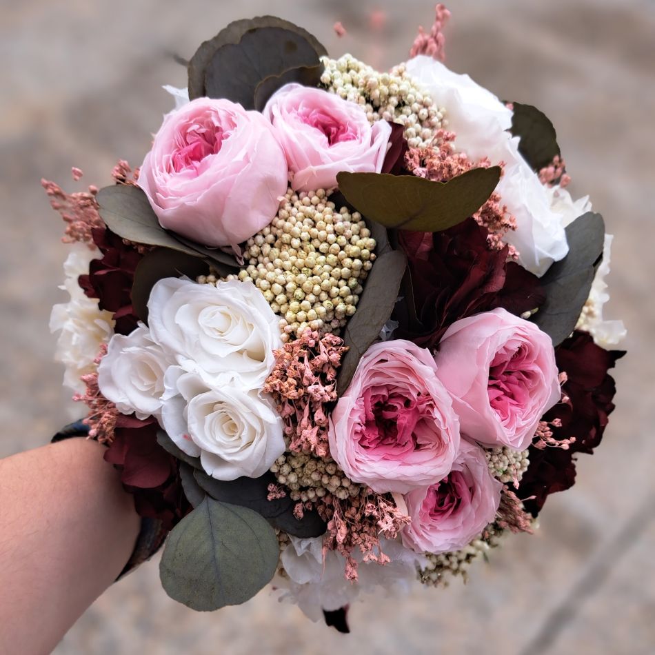 ramo de flores artesanal