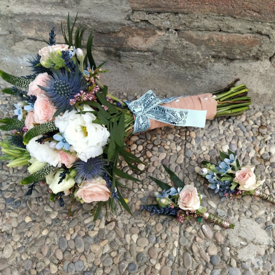 ramo de flores artesanal  para boda detalle